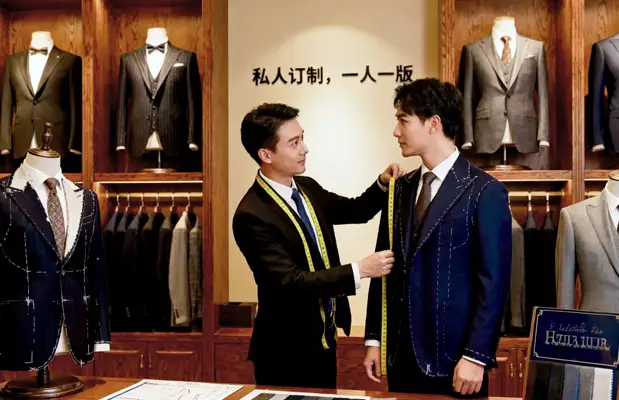 渔河秋西服量身定做 22 项数据量体更合身